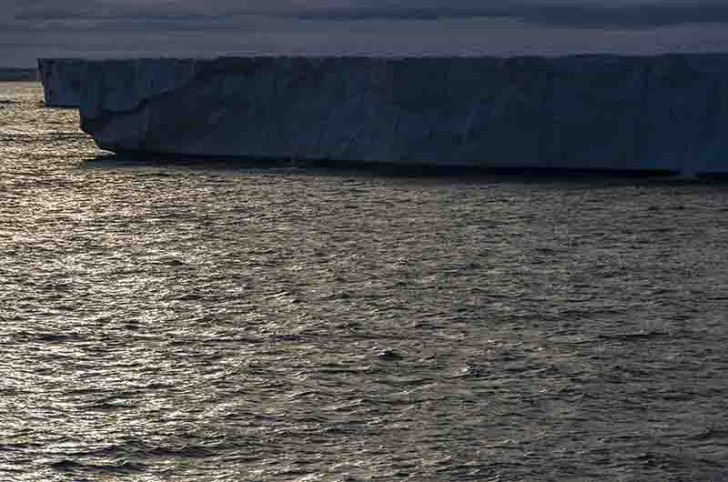 60 - Noruega - islas Svalbard - isla de Nordaustlandet - glaciar Brasvellbreen